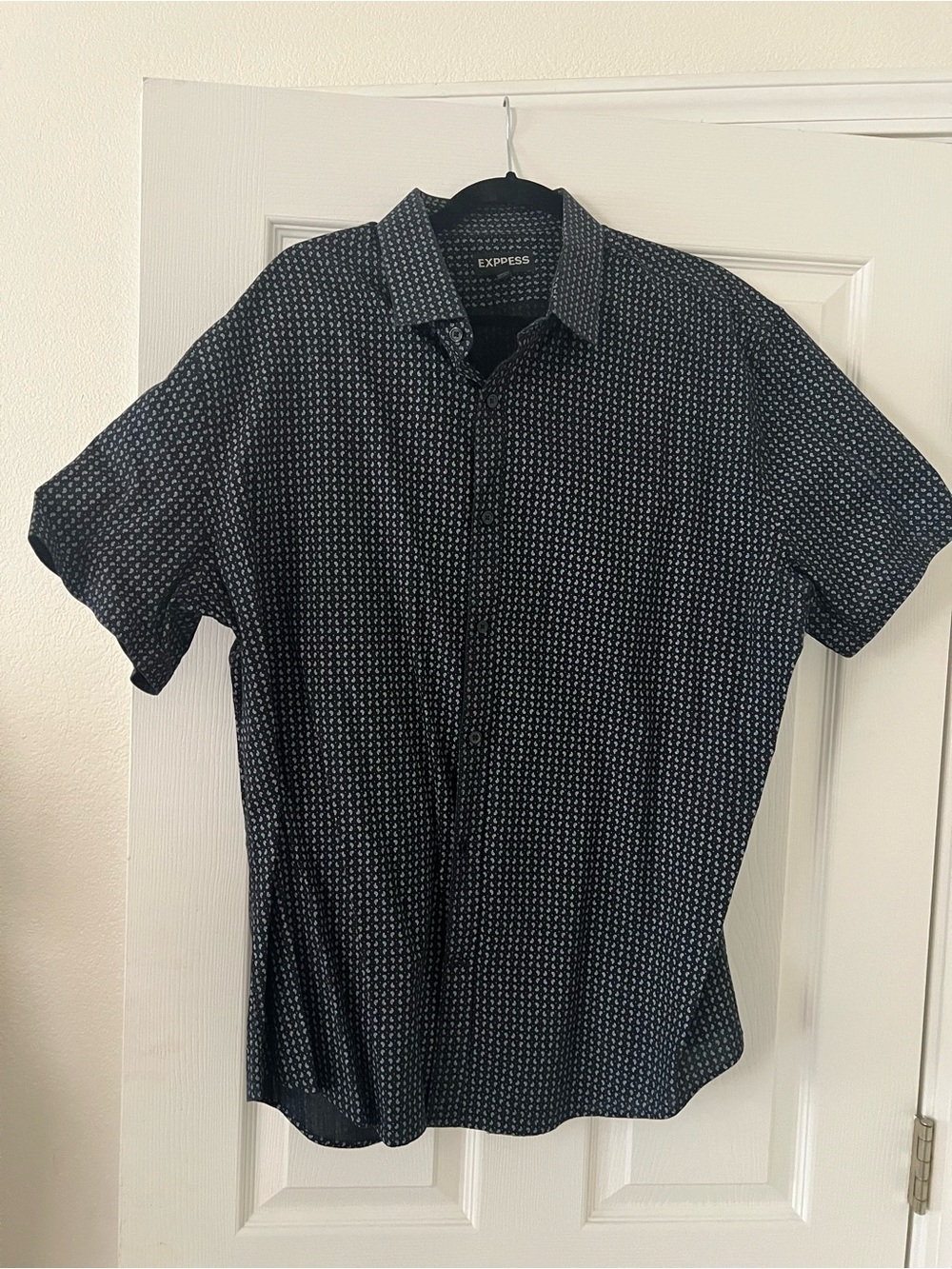 Express Men's Short Sleeve Patterned Shirt